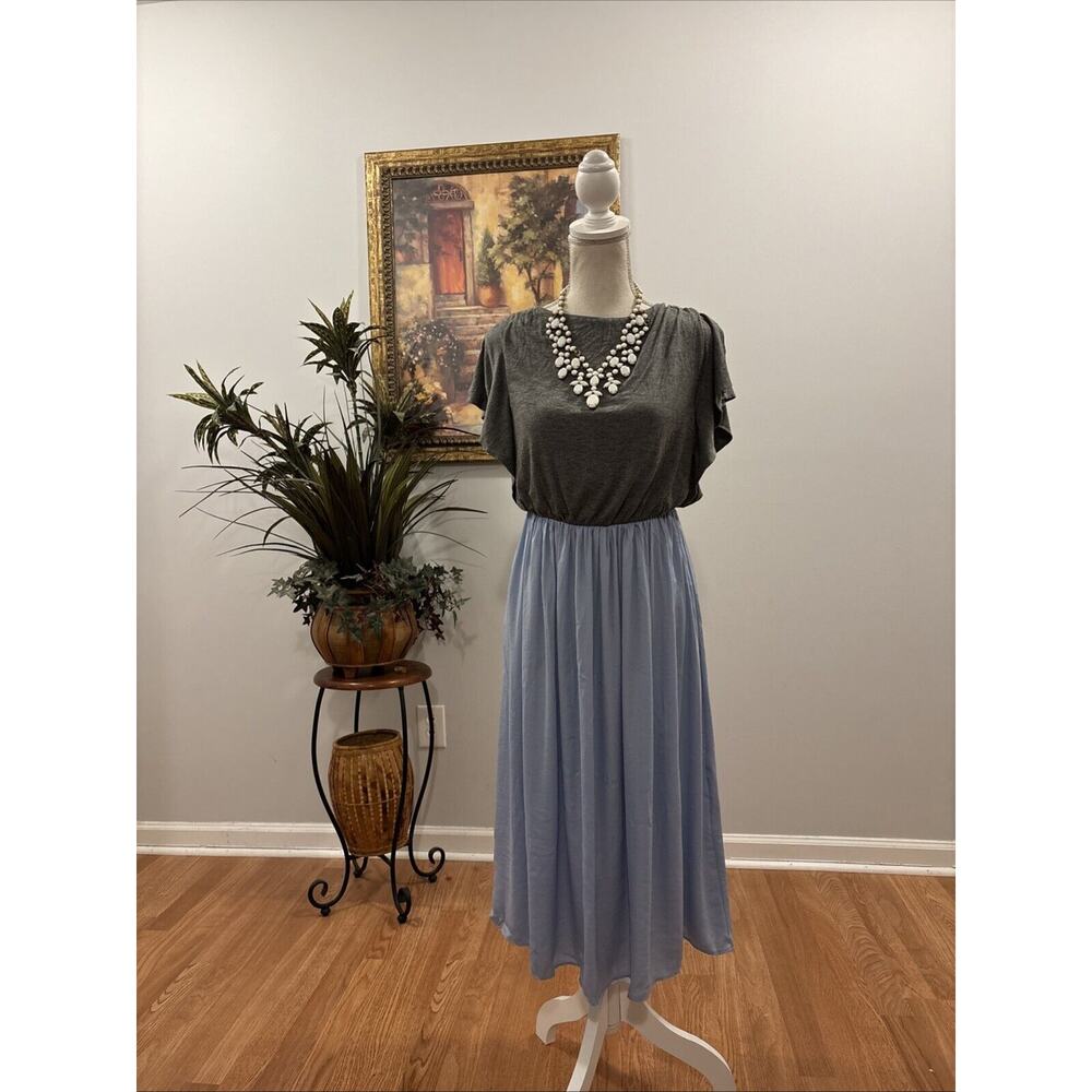 Loft‎ Women Dress size XS Fit & Flare Short Sleeve Flutter Collarless Pleated